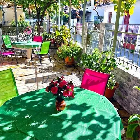 Appartamento Simotas 4 Four *