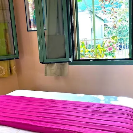 Simotas 4 Four Apartman Pórosz